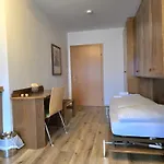Guest house 