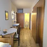 Guest house 