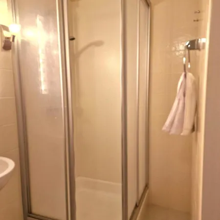 Guest house 