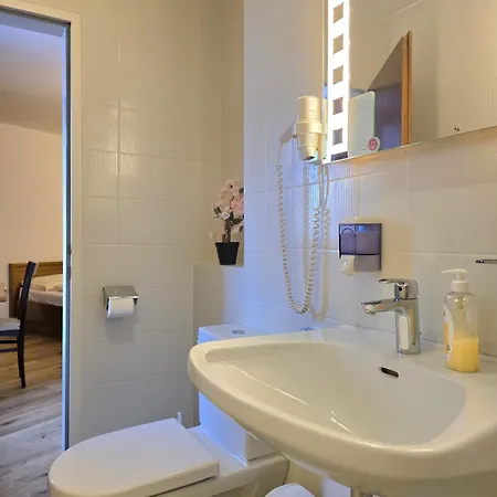 Guest house 